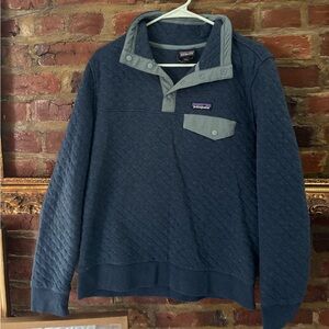 Patagonia Navy and Gray Snap-T Pullover